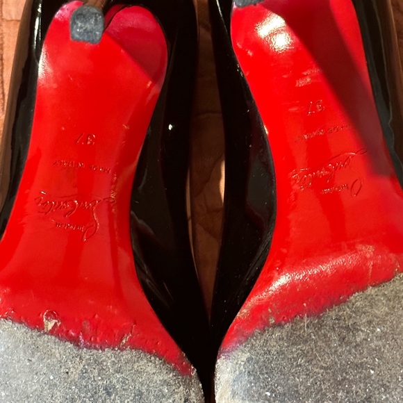 Authentic size 37 4in heel - Picture 3 of 8